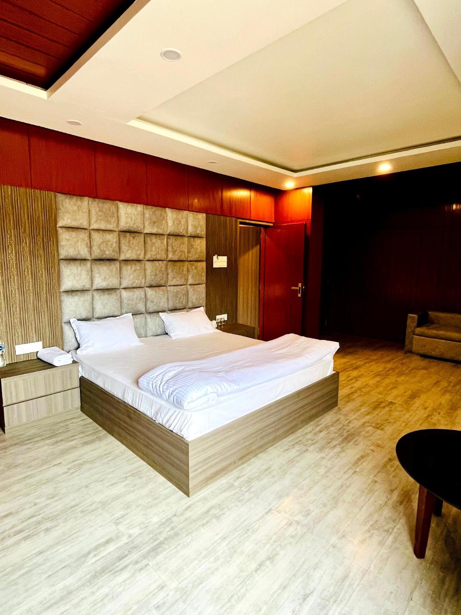 Jhumar Resort And Restaurant Netarhat Exterior photo